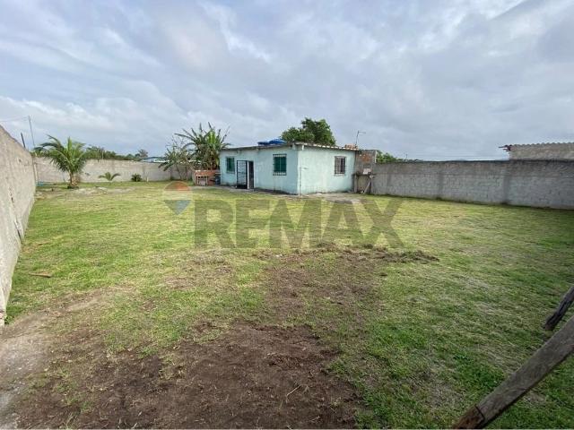 Casa / Sobrado para Venda em Araruama/RJ Alto da Boa Vista 2 Quartos