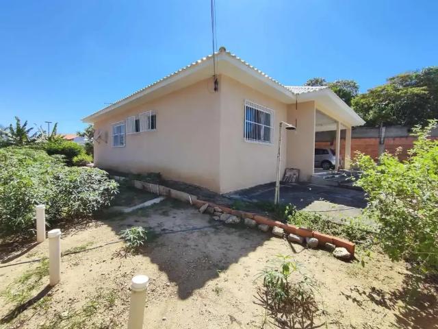 Casa / Sobrado para Venda em Araruama/RJ Lakeview 3 Quartos