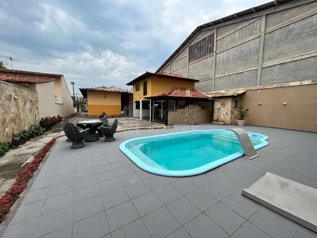 Casa / Sobrado para Venda em Araruama/RJ Parque Hotel 4 Quartos