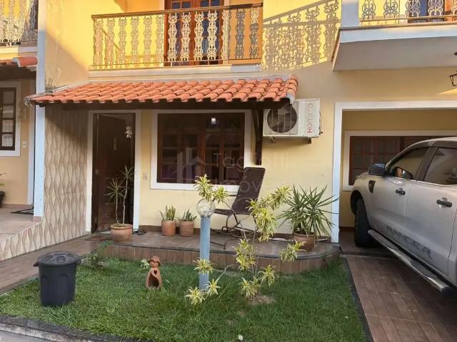 Casa / Sobrado para Venda em Araruama/RJ XV de Novembro 4 Quartos