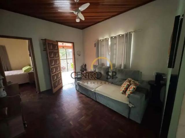 Casa / Sobrado para Venda em Arealva/SP Centro 3 Quartos