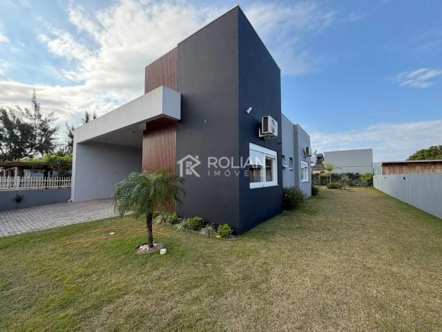 Casa / Sobrado para Venda em Arroio do Sal/RS Camboim 3 Quartos
