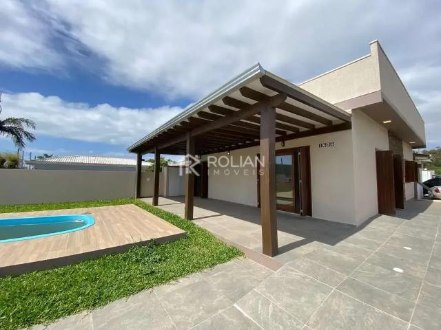 Casa / Sobrado para Venda em Arroio do Sal/RS Centro 2 Quartos