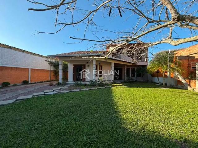 Casa / Sobrado para Venda em Arroio do Sal/RS Centro 6 Quartos