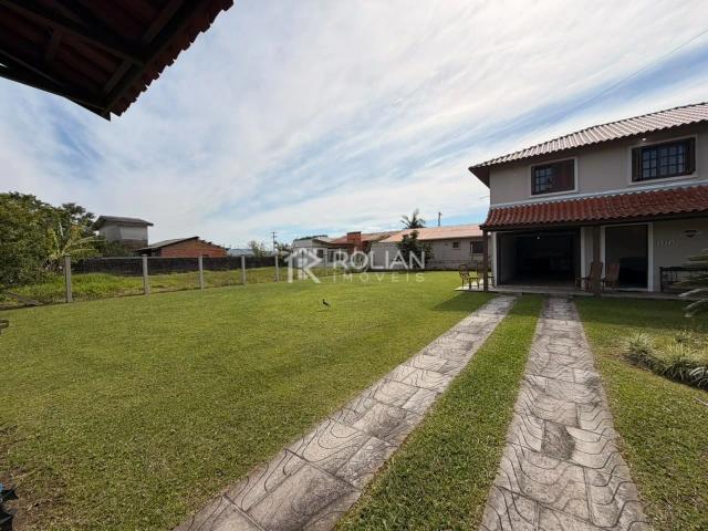 Casa / Sobrado para Venda em Arroio do Sal/RS Areias Brancas 5 Quartos