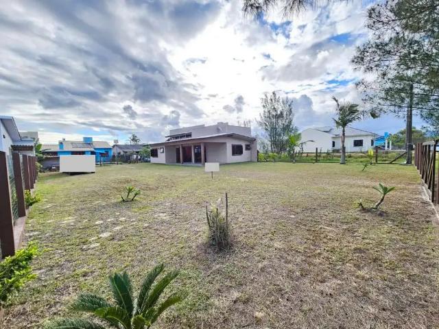 Casa / Sobrado para Venda em Arroio do Sal/RS Balneário Atlântico 2 Quartos