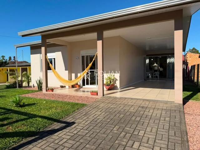 Casa / Sobrado para Venda em Arroio do Sal/RS Balneário Figueirinha 3 Quartos