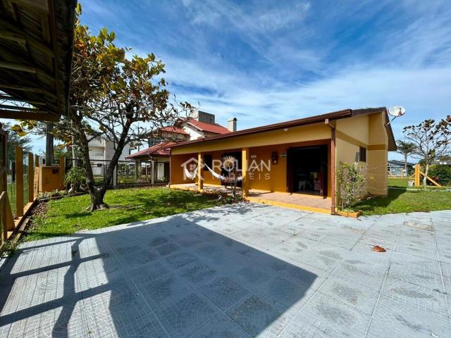 Casa / Sobrado para Venda em Arroio do Sal/RS Balneário São Jorge 5 Quartos