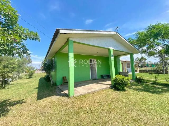 Casa / Sobrado para Venda em Arroio do Sal/RS Pérola 2 Quartos