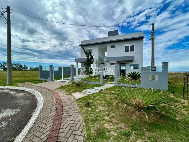 Casa / Sobrado para Venda em Arroio do Sal/RS Pérola 2 Quartos