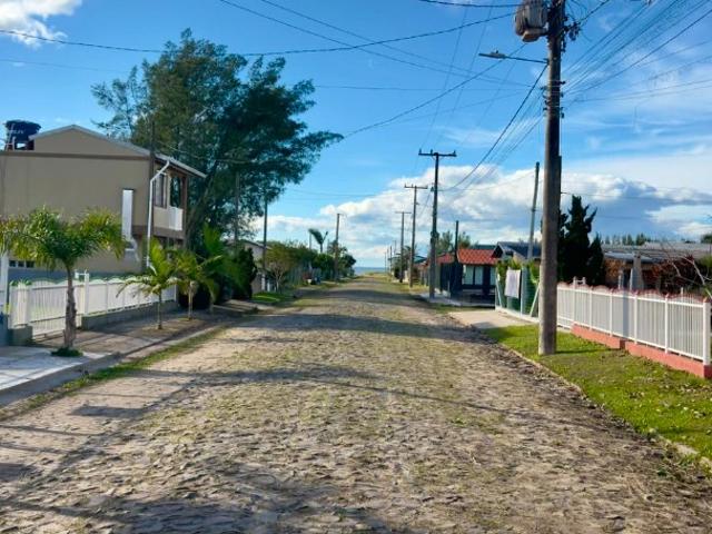 Casa / Sobrado para Venda em Arroio do Sal/RS Praia de Âncora 2 Quartos