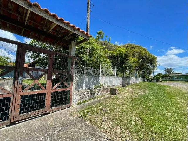 Casa / Sobrado para Venda em Arroio do Sal/RS Praia de Bom Jesus 4 Quartos