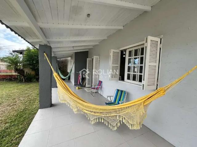 Casa / Sobrado para Venda em Arroio do Sal/RS Praia Rondinha do Meio 4 Quartos