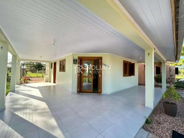 Casa / Sobrado para Venda em Arroio do Sal/RS Praia Torres Sul 3 Quartos