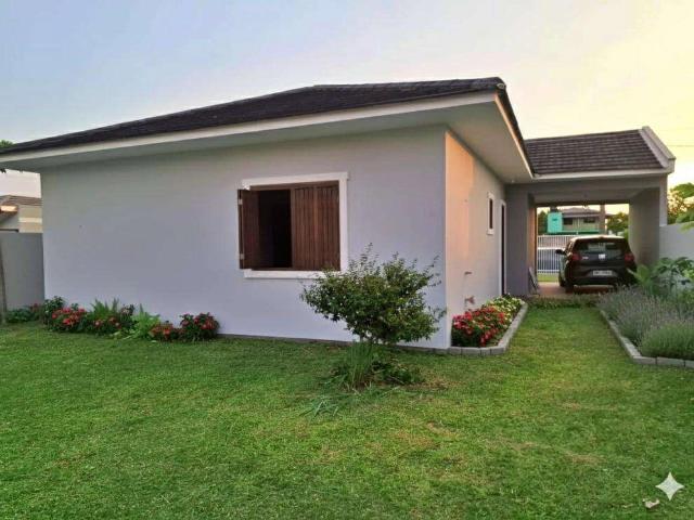 Casa / Sobrado para Venda em Arroio do Sal/RS Rondinha 3 Quartos
