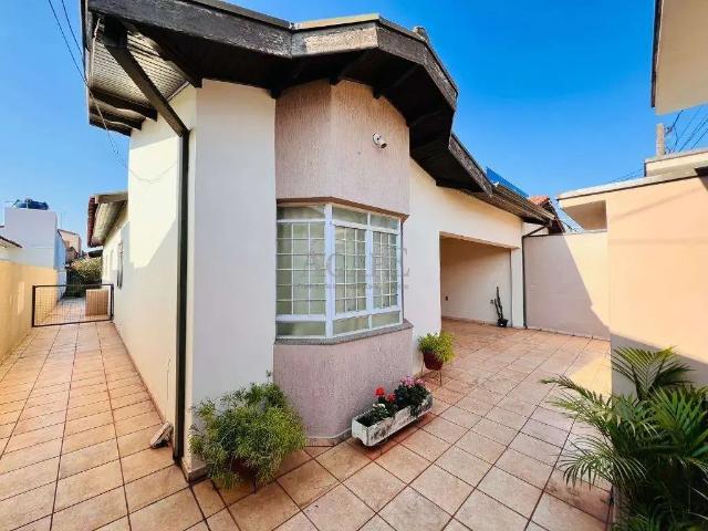 Casa / Sobrado para Venda em Artur Nogueira/SP Jardim de Faveri 3 Quartos
