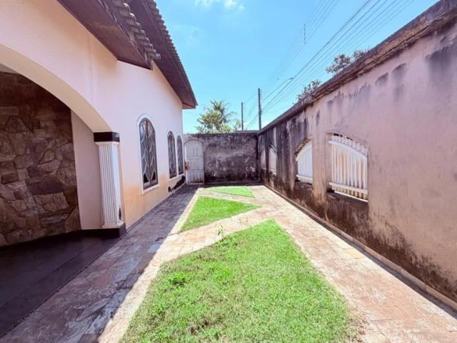 Casa / Sobrado para Venda em Artur Nogueira/SP Jardim Rezek 4 Quartos
