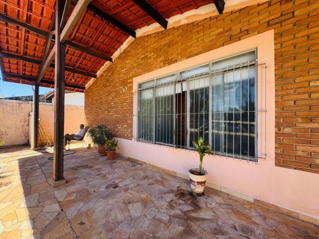 Casa / Sobrado para Venda em Artur Nogueira/SP Jardim Rezek 3 Quartos