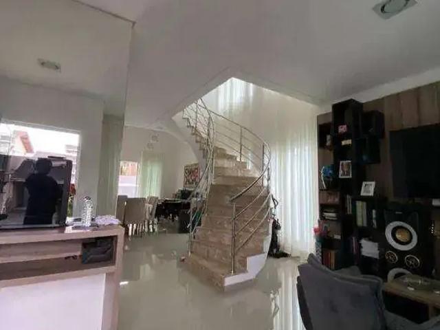 Casa / Sobrado para Venda em Arujá/SP Centro 3 Quartos