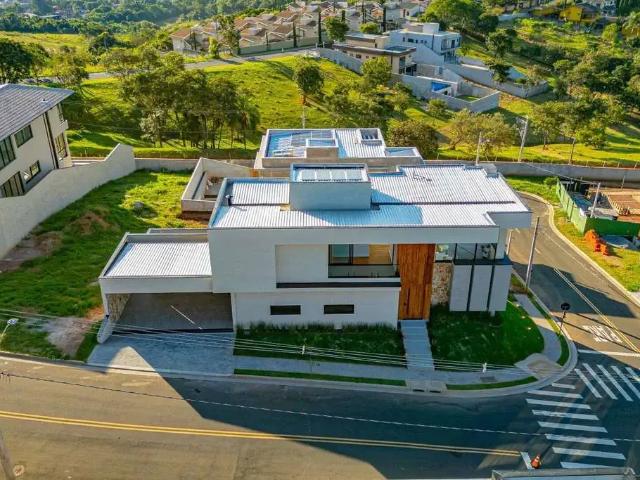 Casa / Sobrado para Venda em Atibaia/SP Chácaras Recreativas Bemge 4 Quartos
