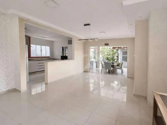 Casa / Sobrado para Venda em Atibaia/SP Jardim Maristela 3 Quartos