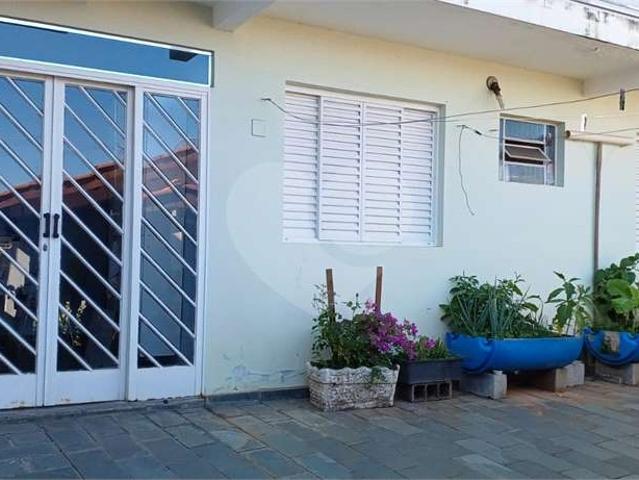 Casa / Sobrado para Venda em Atibaia/SP Jardim Alvinópolis 3 Quartos