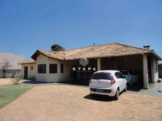 Casa / Sobrado para Venda em Atibaia/SP Jardim dos Pinheiros 4 Quartos