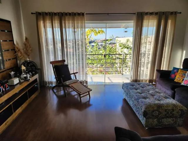 Casa / Sobrado para Venda em Atibaia/SP Jardim Paulista 3 Quartos