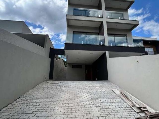 Casa / Sobrado para Venda em Atibaia/SP Jardim Paulista 3 Quartos