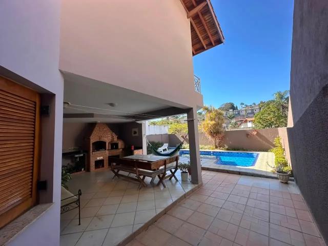 Casa / Sobrado para Venda em Atibaia/SP Jardim Paulista 5 Quartos