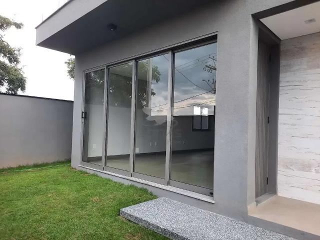 Casa / Sobrado para Venda em Atibaia/SP Loteamento Loanda 3 Quartos