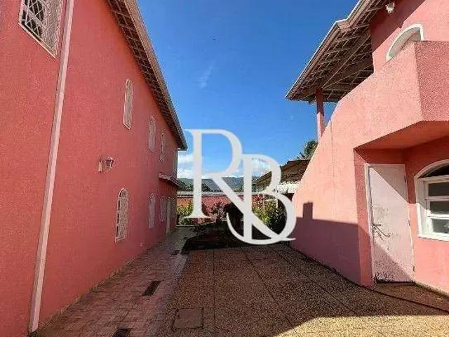 Casa / Sobrado para Venda em Atibaia/SP Nova Gardênia 5 Quartos