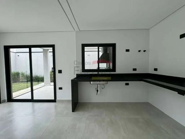 Casa / Sobrado para Venda em Atibaia/SP Nova Gardênia 3 Quartos