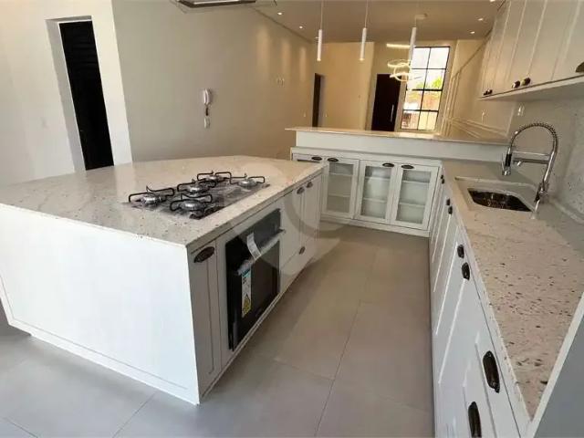 Casa / Sobrado para Venda em Atibaia/SP Nova Gardênia 3 Quartos