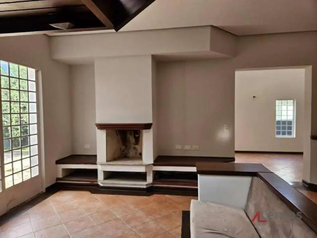 Casa / Sobrado para Venda em Atibaia/SP Recreio Maristela 4 Quartos