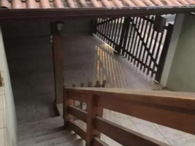 Casa / Sobrado para Venda em Atibaia/SP Recreio Maristela 4 Quartos