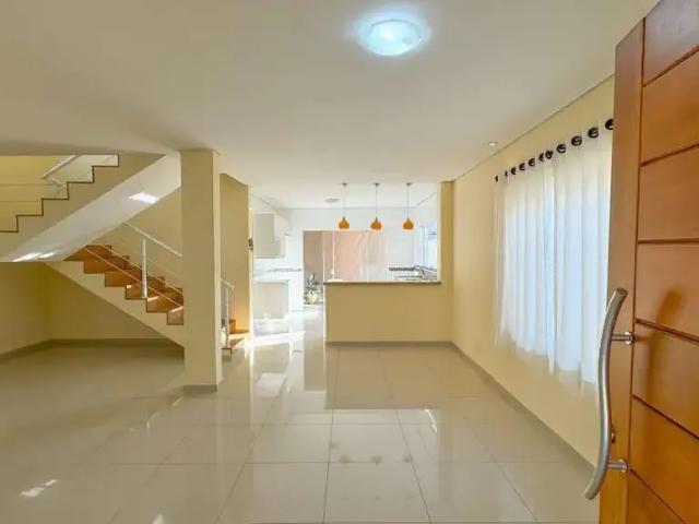 Casa / Sobrado para Venda em Atibaia/SP Terras de Atibaia 3 Quartos