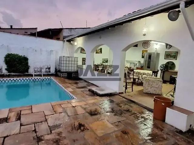Casa / Sobrado para Venda em Atibaia/SP Vila Esperia ou Giglio 6 Quartos