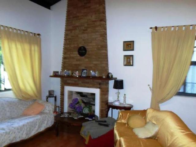 Casa / Sobrado para Venda em Atibaia/SP Vila Helena 3 Quartos