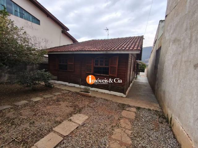 Casa / Sobrado para Venda em Atibaia/SP Vila Petrópolis 3 Quartos