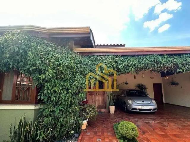 Casa / Sobrado para Venda em Atibaia/SP Vila Petrópolis 3 Quartos