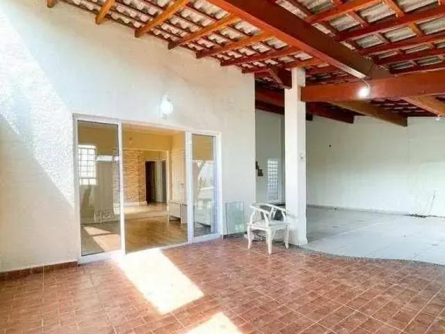Casa / Sobrado para Venda em Atibaia/SP Vila Petrópolis 3 Quartos
