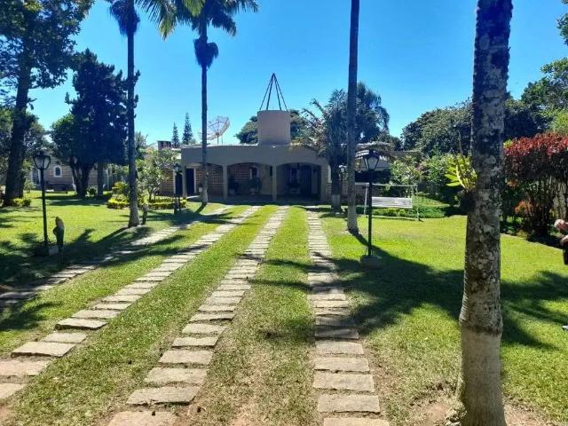 Casa / Sobrado para Venda em Atibaia/SP Vila Petrópolis 4 Quartos