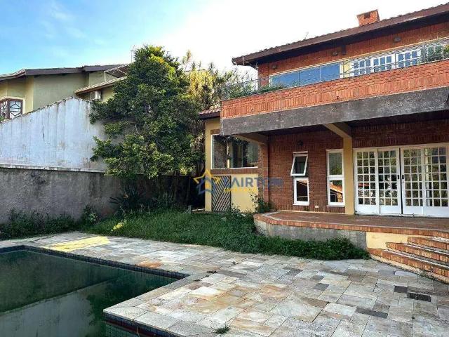 Casa / Sobrado para Venda em Atibaia/SP Vila Petrópolis 4 Quartos