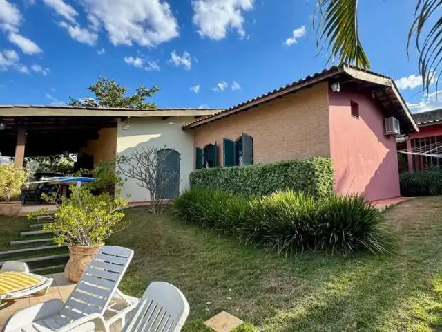Casa / Sobrado para Venda em Atibaia/SP Vila Petrópolis 5 Quartos