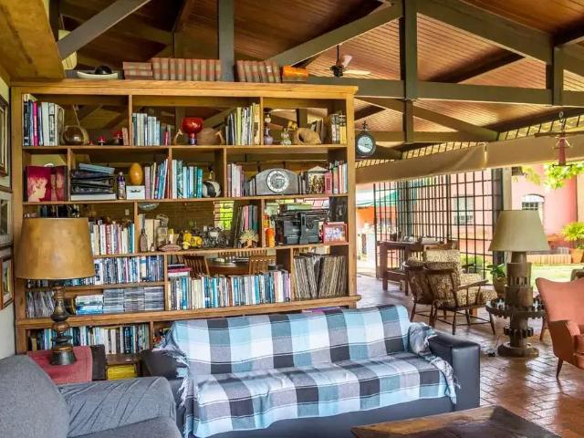 Casa / Sobrado para Venda em Atibaia/SP Vila Petrópolis 5 Quartos