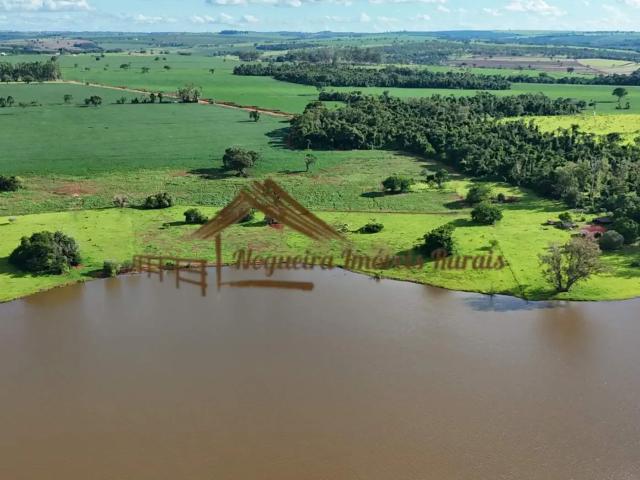 Casa / Sobrado para Venda em Avaré/SP Área Rural de Avaré