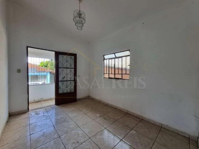 Casa / Sobrado para Venda em Bandeira do Sul/MG Centro 3 Quartos