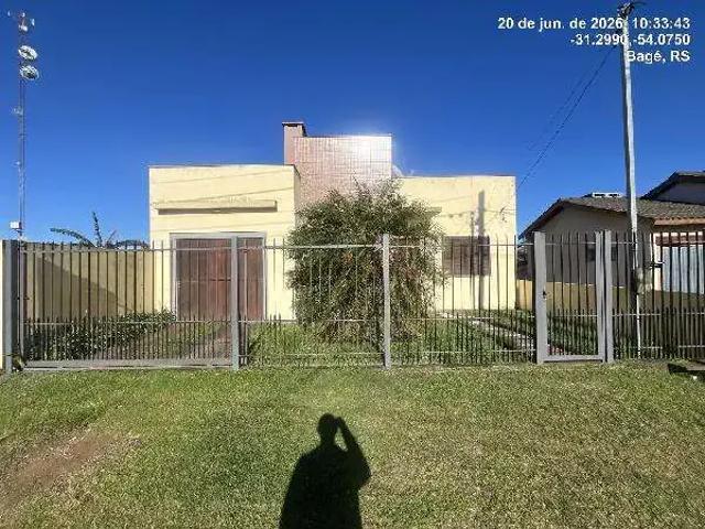 Casa / Sobrado para Venda em Bagé/RS Industrial I 2 Quartos