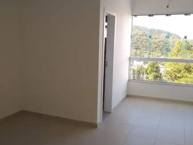 Casa / Sobrado para Venda em Balneário Camboriú/SC Ariribá 3 Quartos